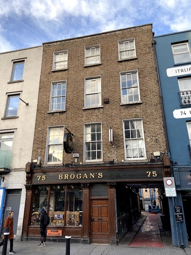 Reference photograph of Brogan's Pub